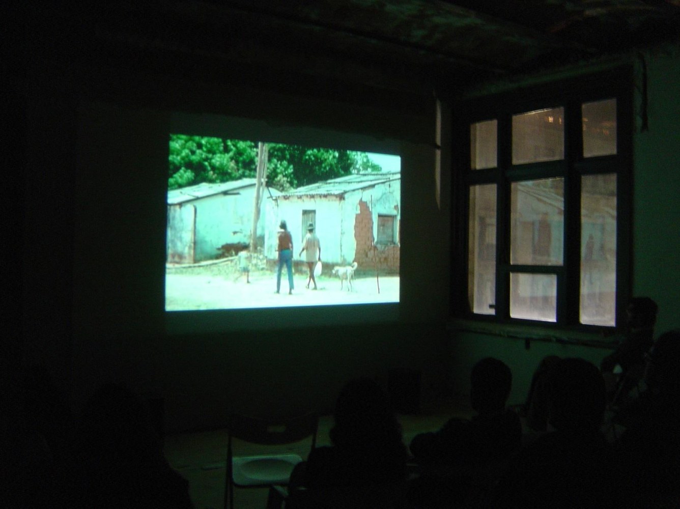 	tr&amp;aacute;fago, 5 de mayo 18, ciudad de m&amp;eacute;xico, 2004