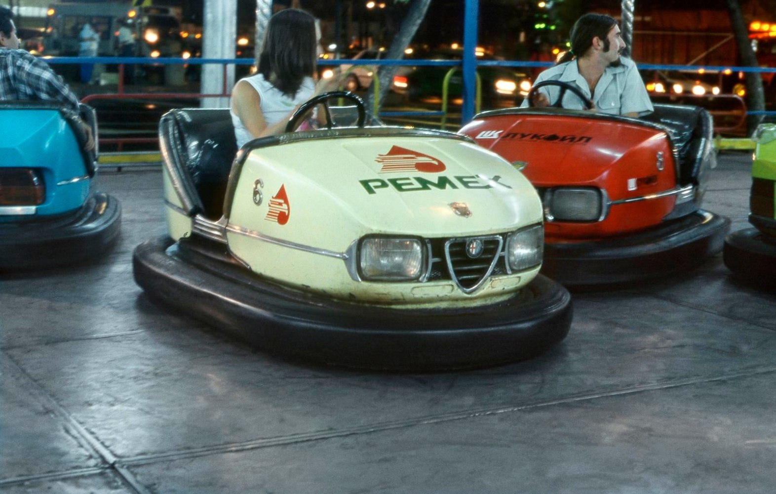 	dodgem, patriotismo and mixcoac ave. fair, mexico city, 2002