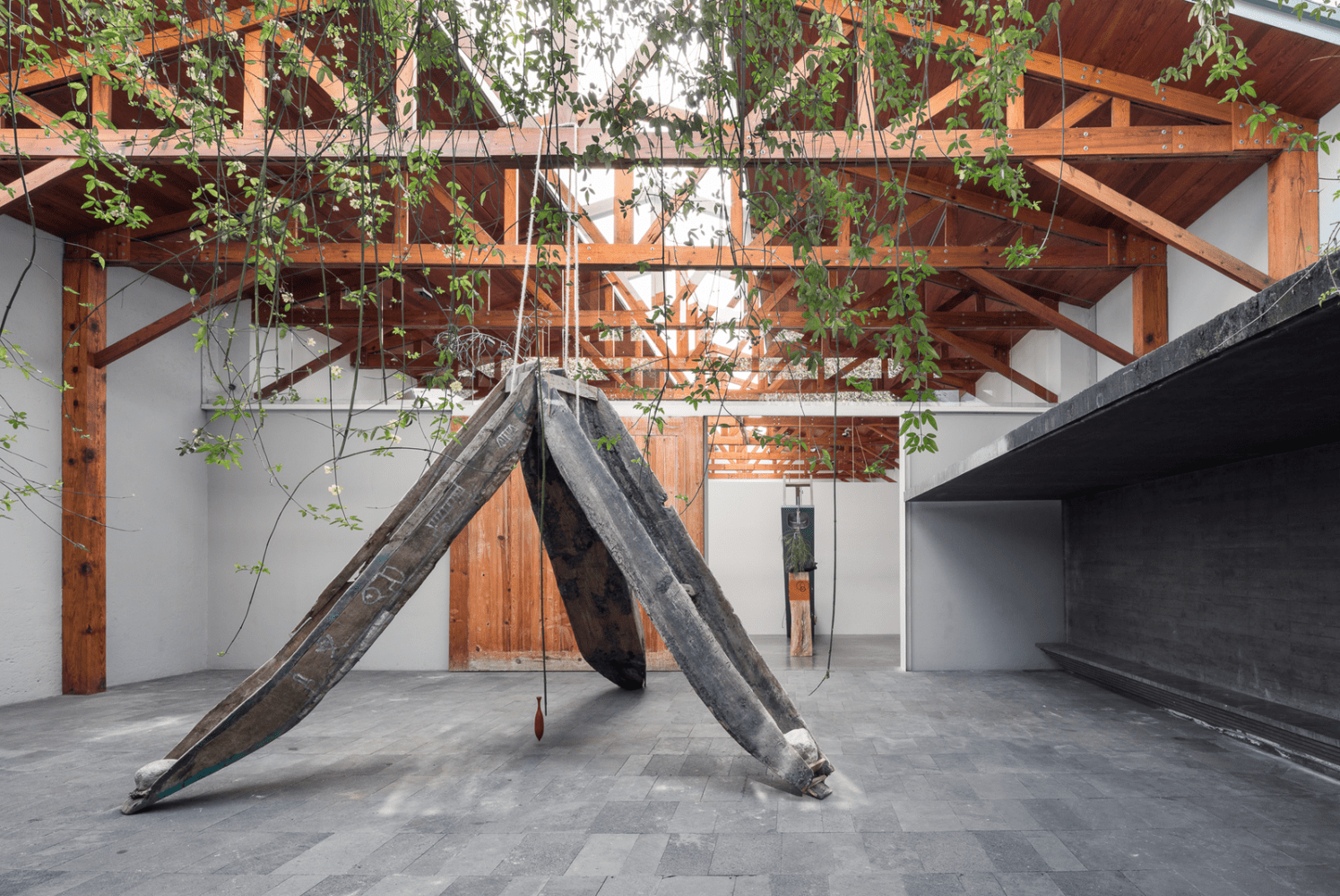 esculturas pendientes, kurimanzutto, ciudad de m&amp;eacute;xico, 2019