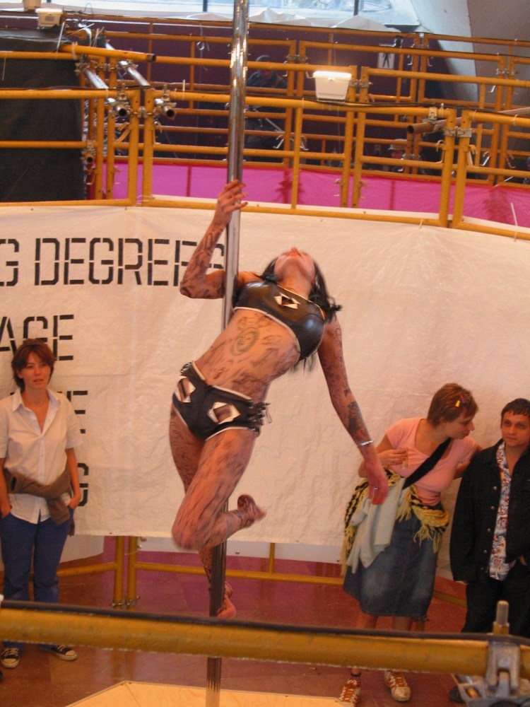 untitled 2003 (elephant juice), 2003
stage, headphones, pole, pole dancer
documentation of&amp;nbsp;performance&amp;nbsp;

&amp;nbsp;