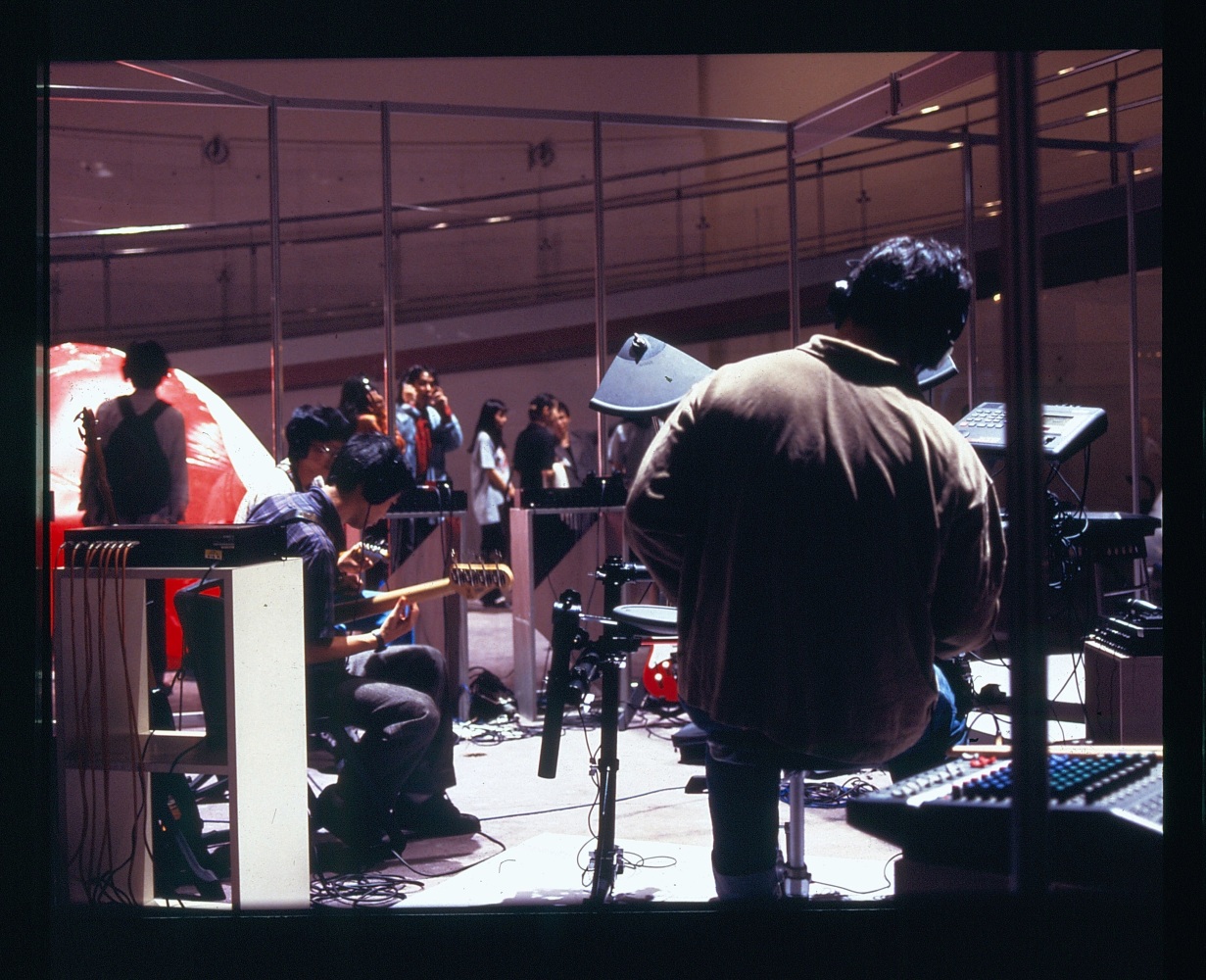 untitled 1996 (rehearsal studio no. 6, silent version), 1996
plexiglass, steel, musical instruments, amplifiers, headphones, archive recordings
variable dimensions

&amp;nbsp;
