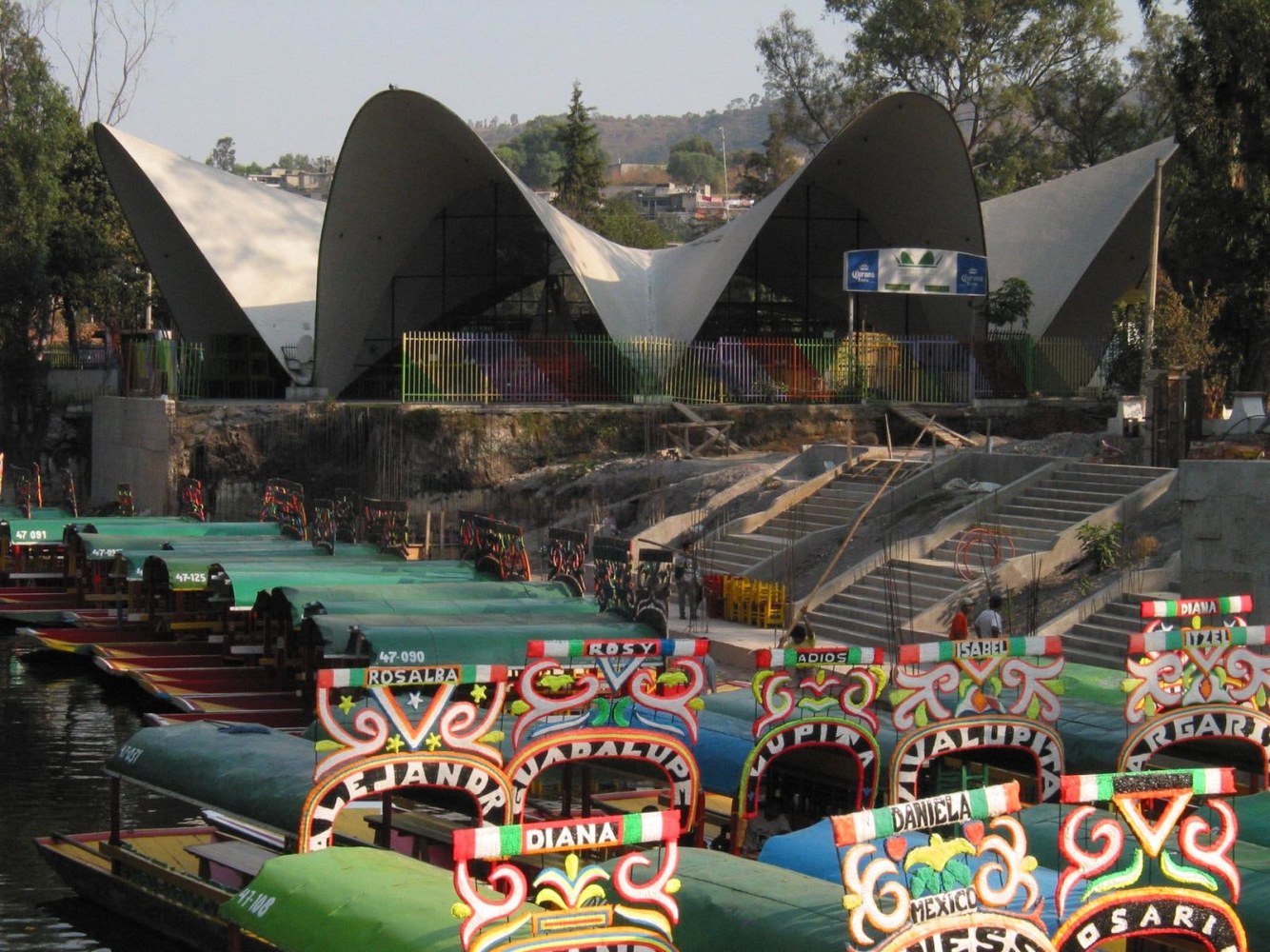 	elephant juice (sexo entre amigos), 2003