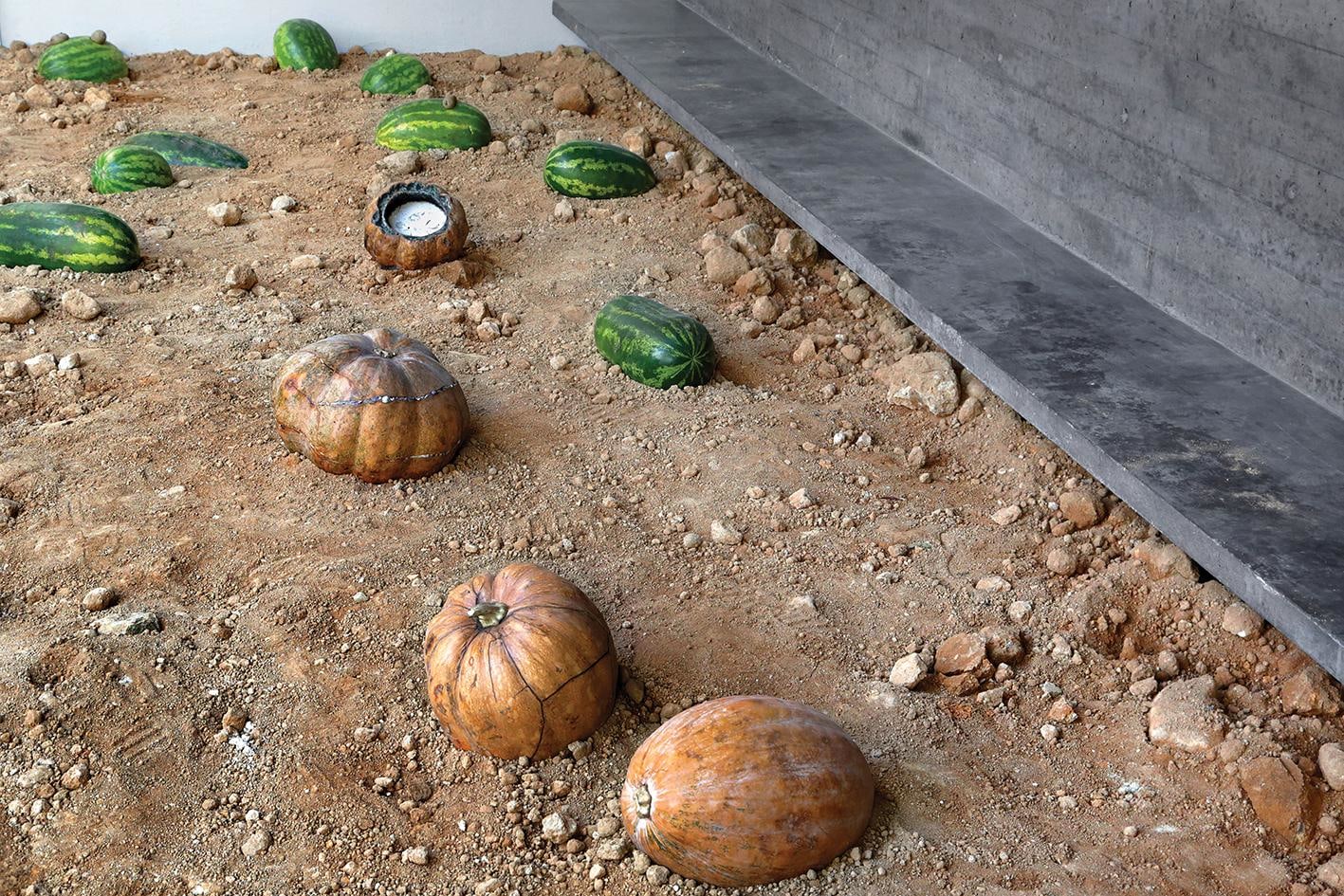 	los teatros de saturno, kurimanzutto, ciudad de m&amp;eacute;xico, 2014