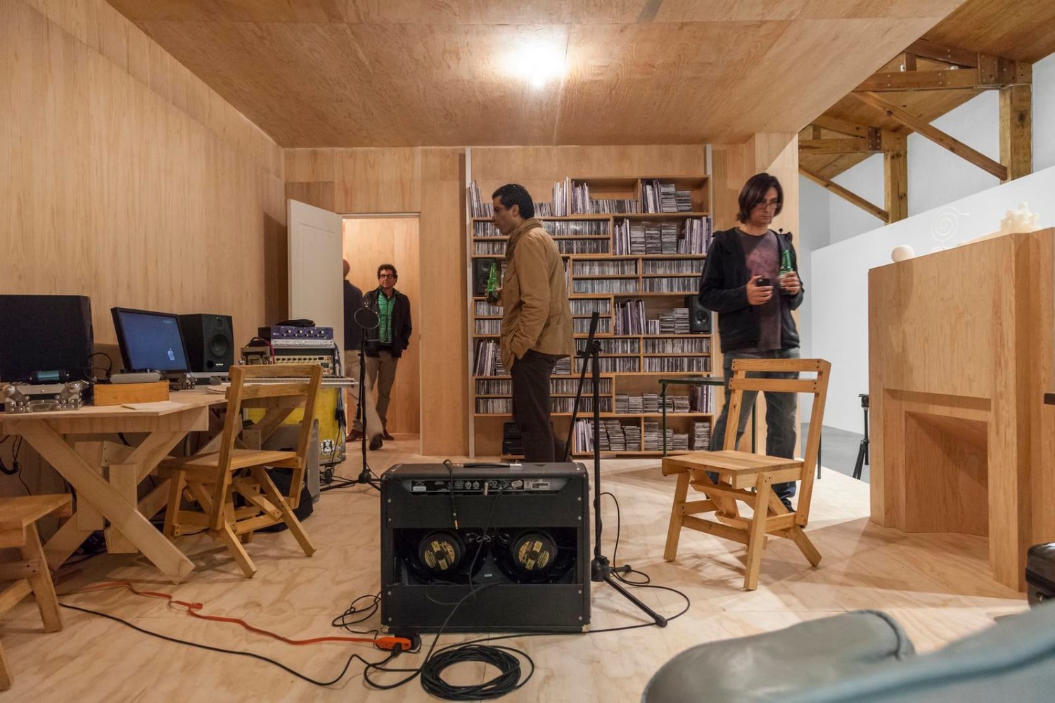 	untitled 2012, (all those years at no. 17e london terrace, kurimanzutto, ciudad de m&amp;eacute;xico, 2012