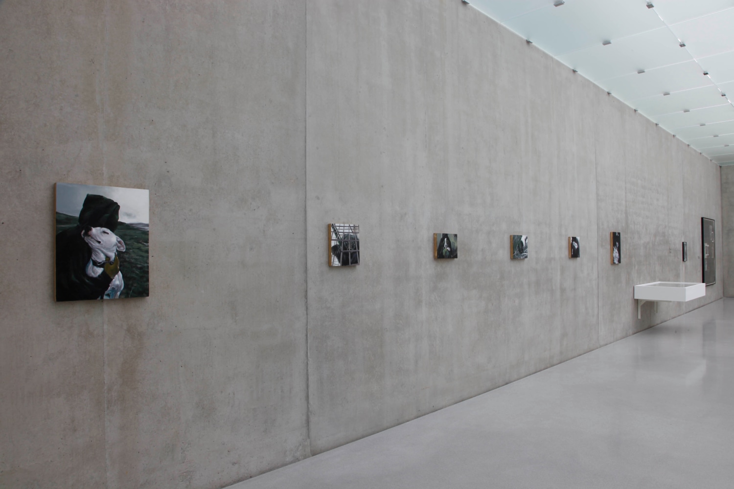 de la serie&amp;nbsp;heaven in a rage, 2012

acr&amp;iacute;lico sobre madera contrachapada

vista de instalaci&amp;oacute;n de&amp;nbsp;love is colder than capital, kunsthaus bregenz, 2013