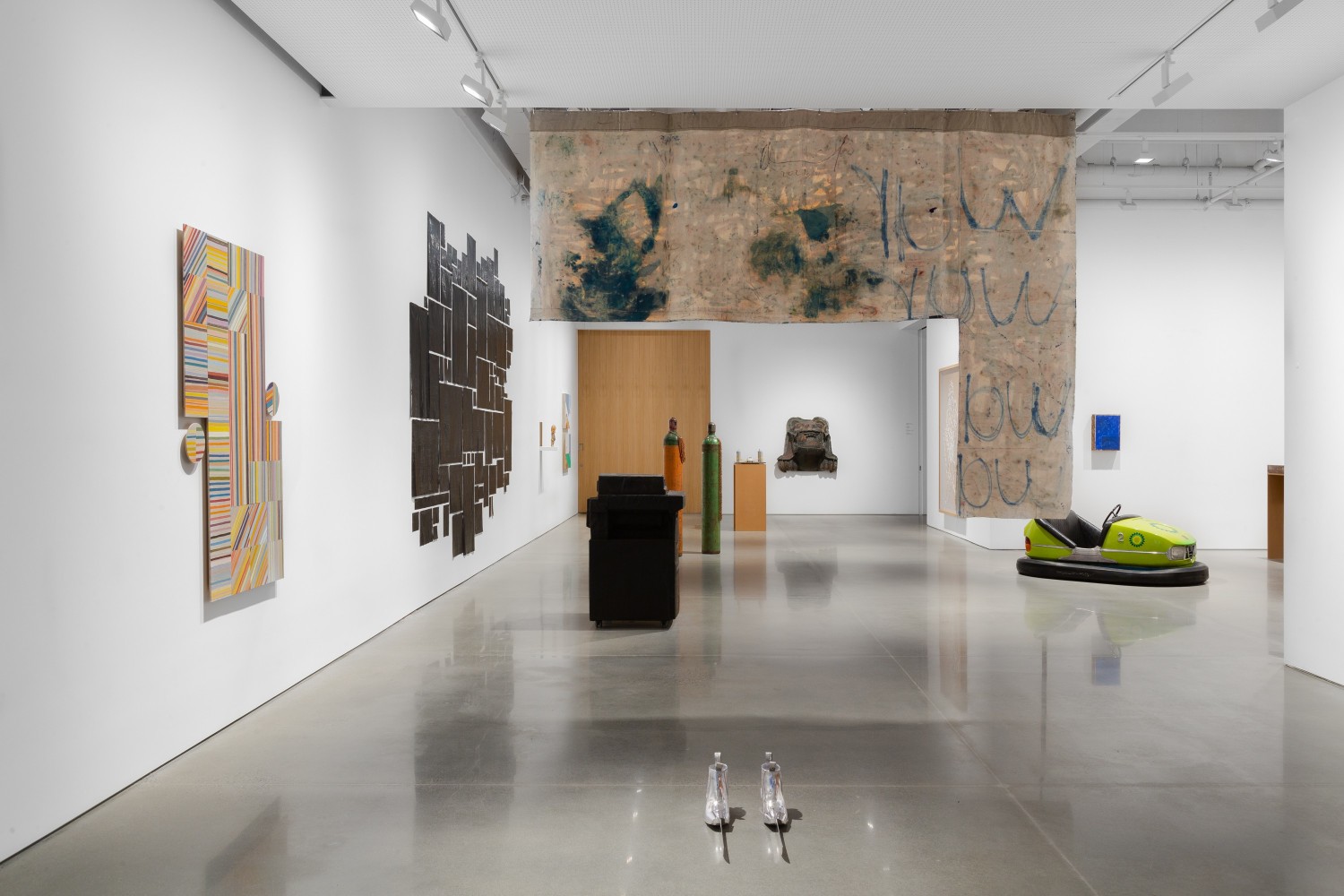 vista de instalaci&amp;oacute;n de todos juntos (all together), kurimanzutto, nueva york, 2022