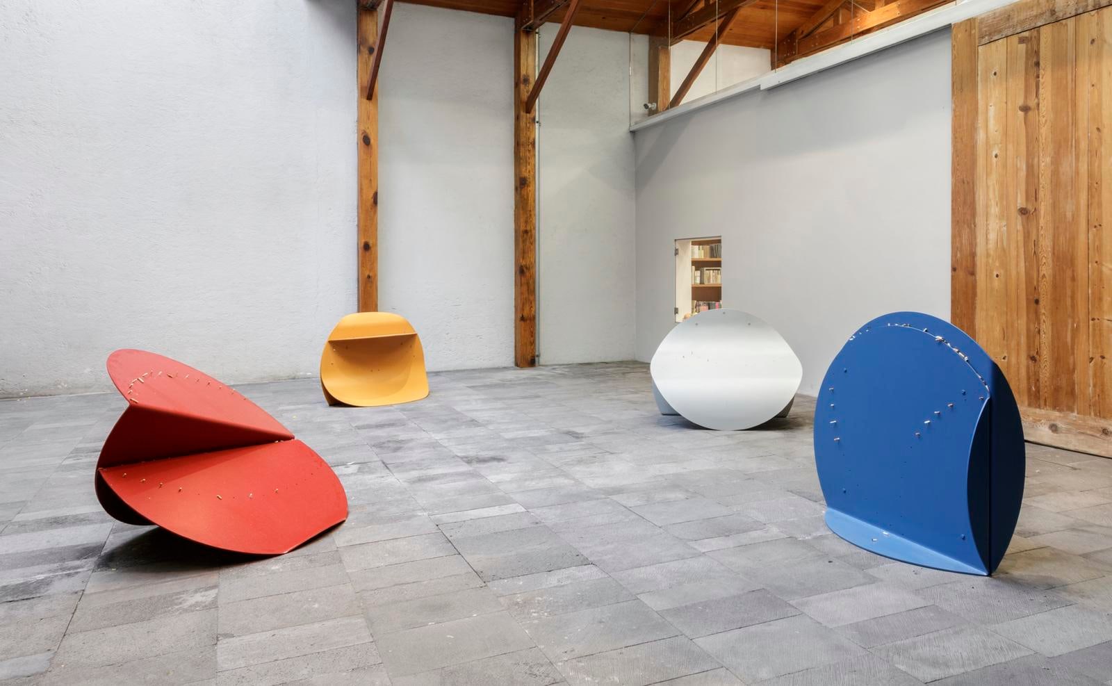 	gabriel kuri	this, please, 2010	installation view of xyla&amp;ntilde;ynu. taller de los viernes, kurimanzutto, mexico city, 2016