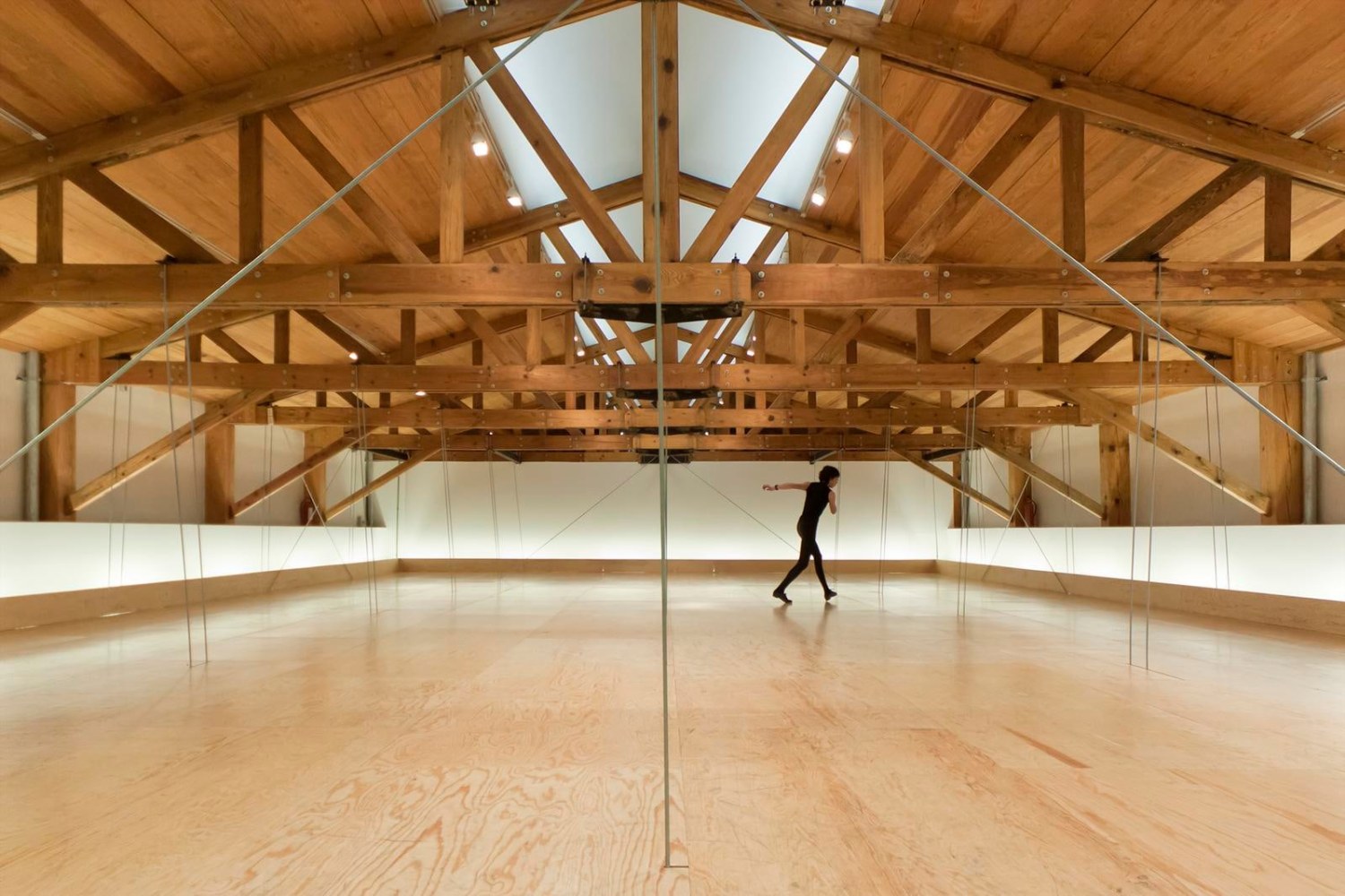 	compass, kurimanzutto, ciudad de m&amp;eacute;xico, m&amp;eacute;xico, 2010