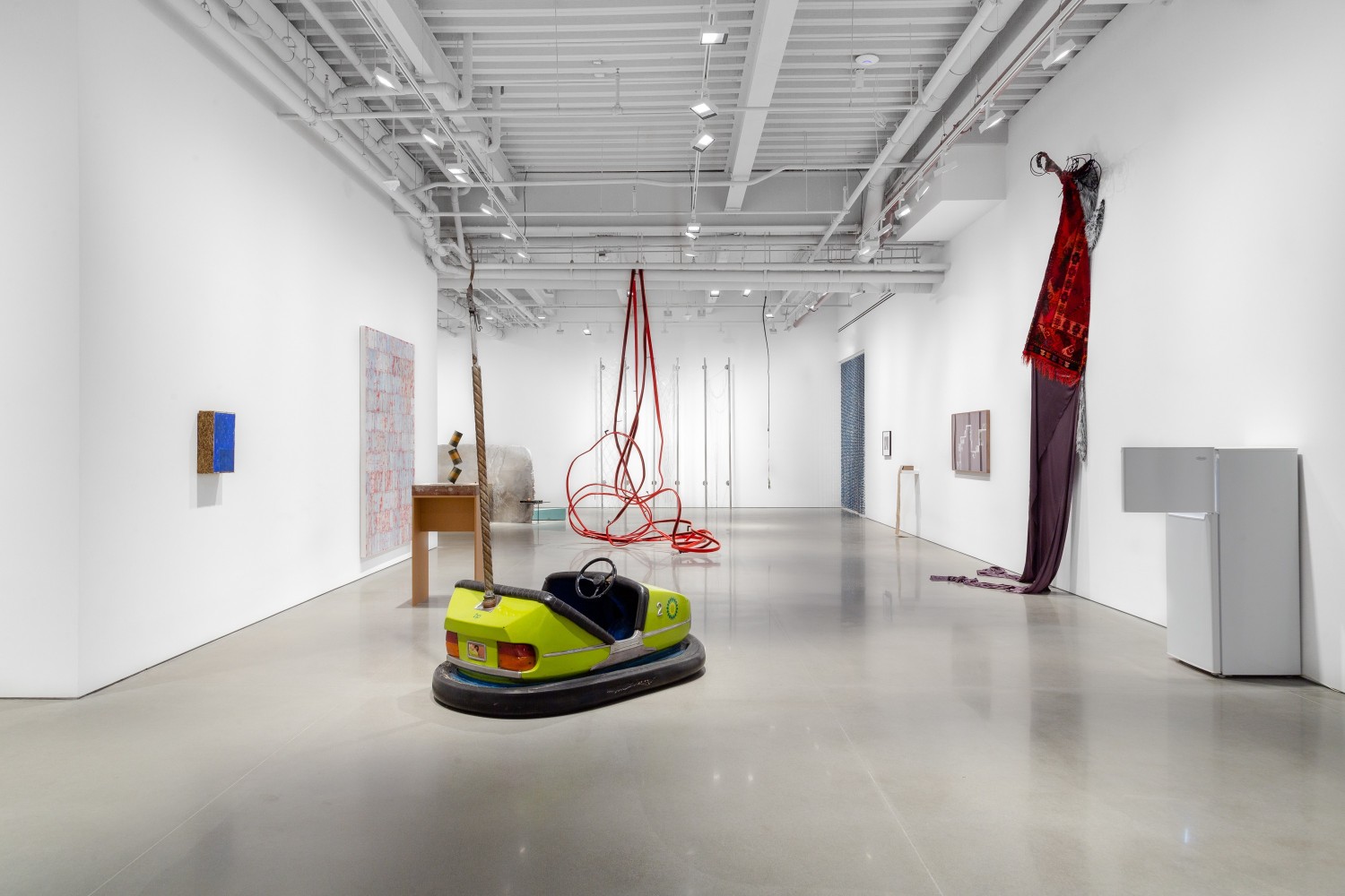 vista de instalaci&amp;oacute;n de todos juntos (all together), kurimanzutto, nueva york, 2022