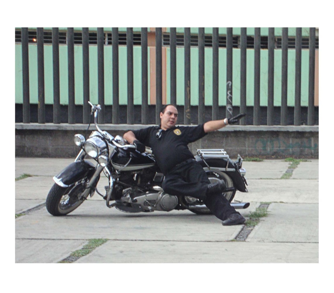 tri&amp;aacute;ngulo perfecto, 2010 impresi&amp;oacute;n digital 16.93 x 16.93 in.