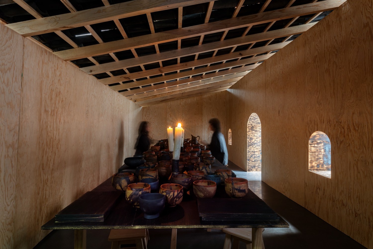 Rirkrit Tiravanija, instalation view of Mezcal vs. Pulque, kurimanzutto, Mexico City, 2022
photo: Gerardo Landa Rojano