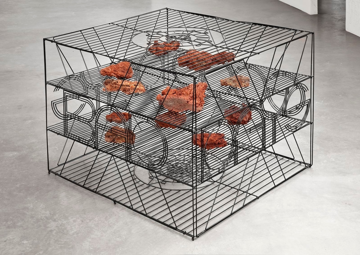 good days-bad days (para le&amp;oacute;nidas), 2010

metal, doce piedras de tezontle

89 x 119 x 110.5 cm

&amp;nbsp;

&amp;nbsp;