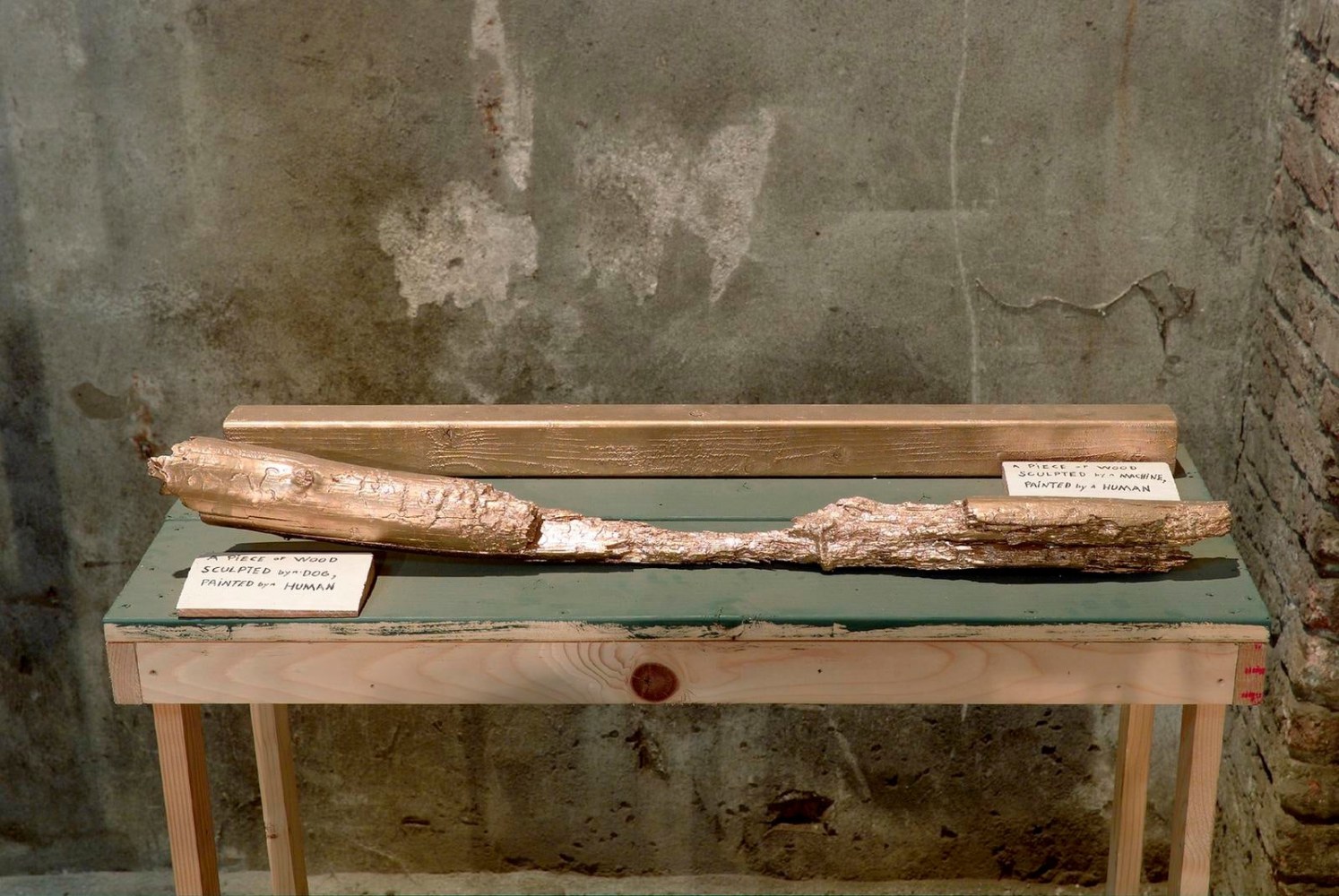 hommage &amp;agrave; filiou, 2003

purpurina, aceite sobre madera de pino

&amp;nbsp;

100 x 75 x 33 cm

&amp;nbsp;