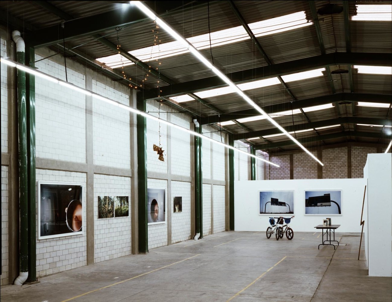 	miguel calder&amp;oacute;n, kurimanzutto, mexico city, mexico, 2006