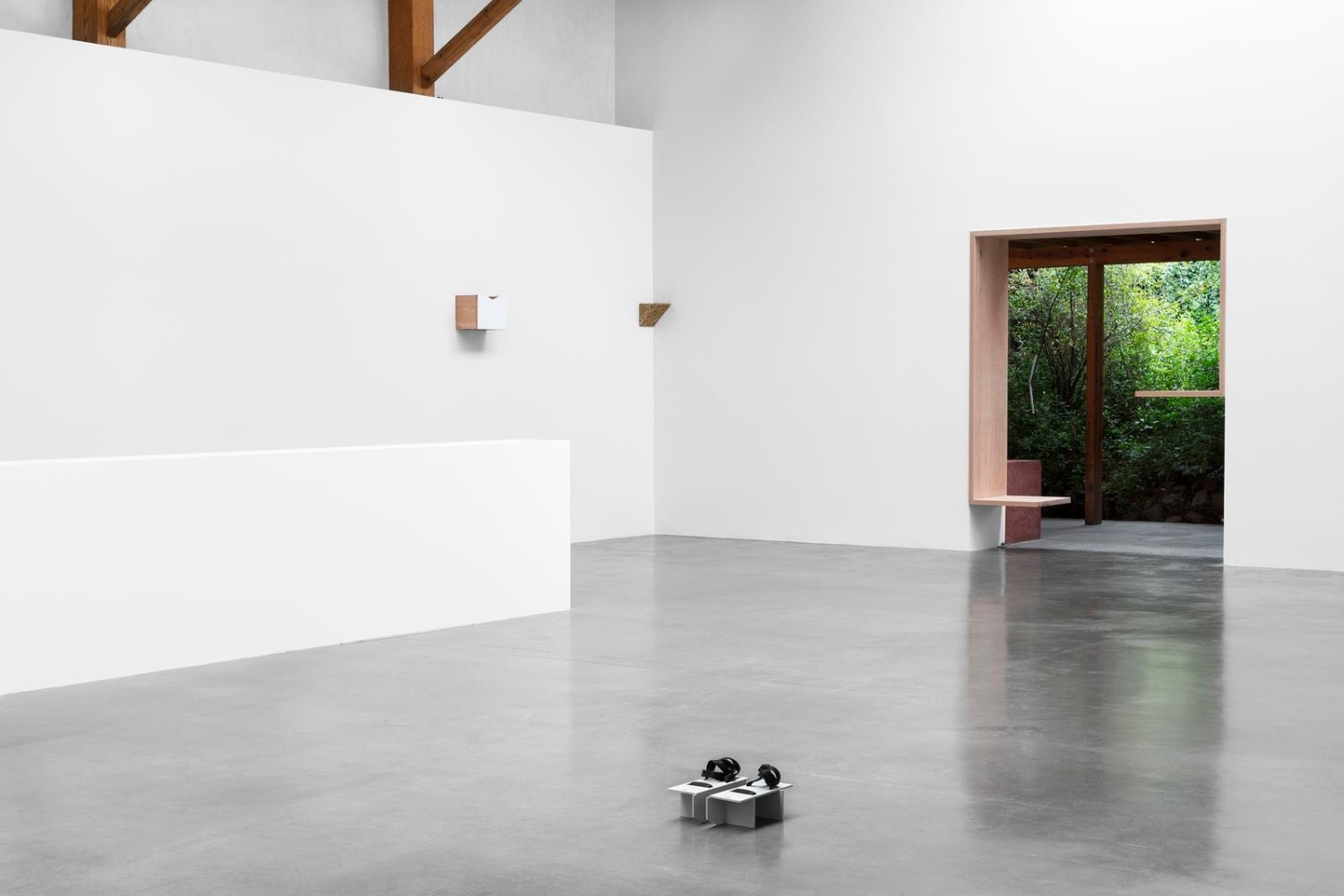 	ggaabbrriieell ssiieerrrraa, kurimanzutto, mexico city, 2014