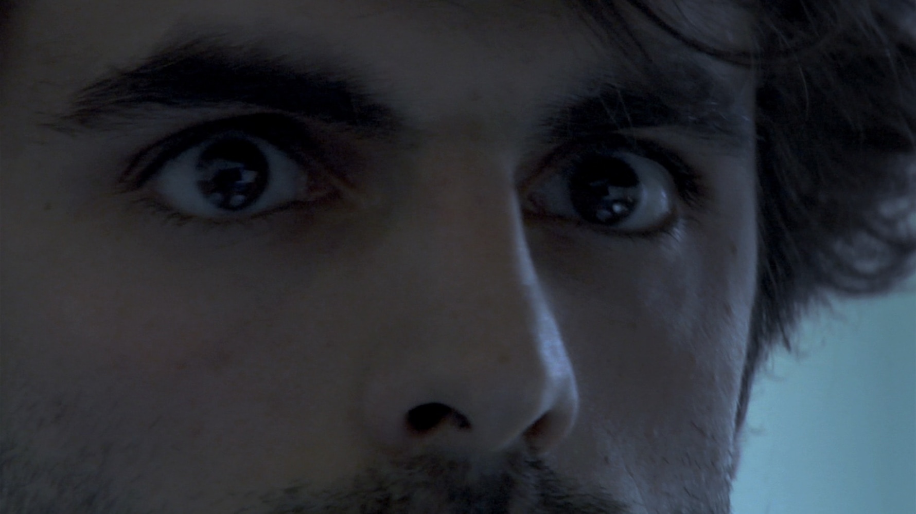 answer me,&amp;nbsp;2008
hd video, dolby surround sound 5.1
4:51 min
installation view at serpentine galeries, london, 2011