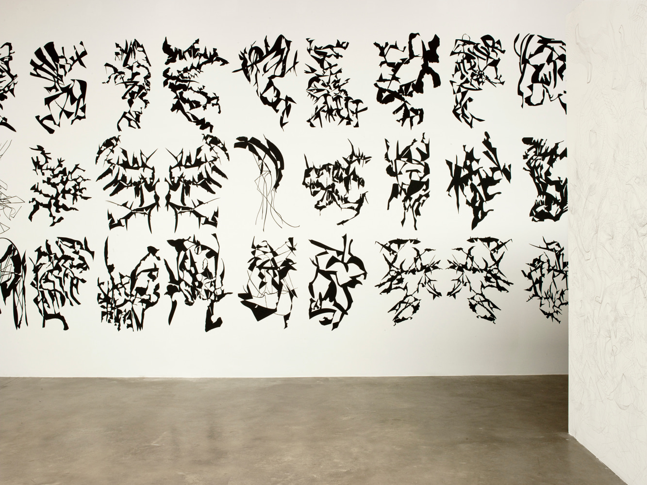 Vista de instalaci&amp;oacute;n de&amp;nbsp;El estudio por la ventana, kurimanzutto, Ciudad de M&amp;eacute;xico, 2010