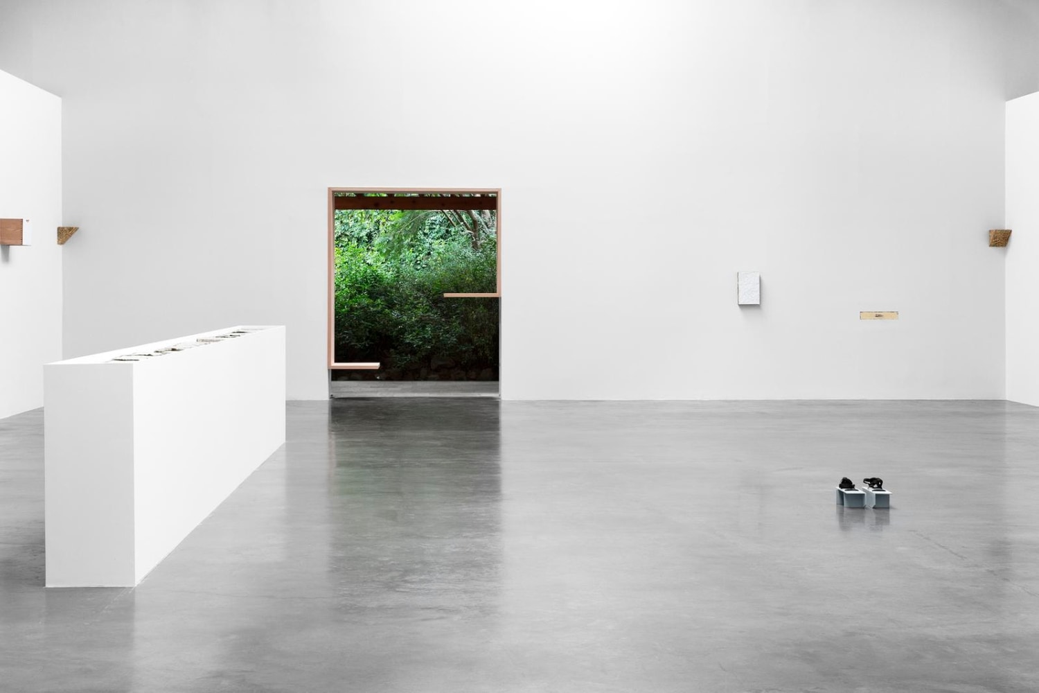 	ggaabbrriieell ssiieerrrraa, kurimanzutto, mexico city, 2014