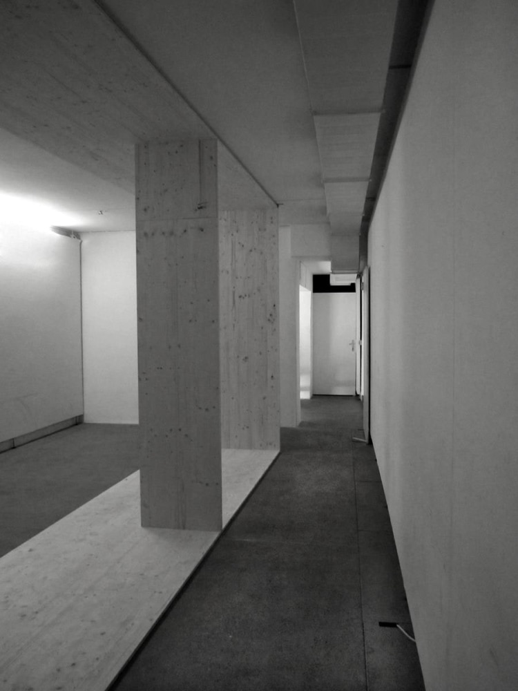 untitled (estructura para transici&amp;oacute;n #9. pense-b&amp;ecirc;te), 2011

wood, screws

variable dimensions

&amp;nbsp;

&amp;nbsp;