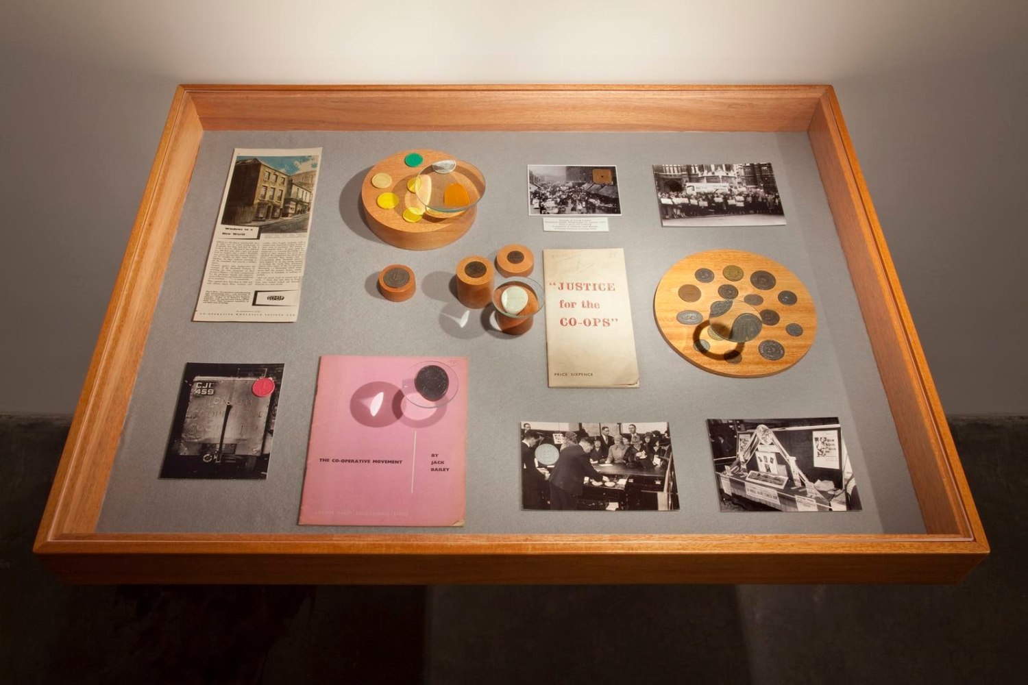 	scoop, kurimanzutto, ciudad de m&amp;eacute;xico, 2009