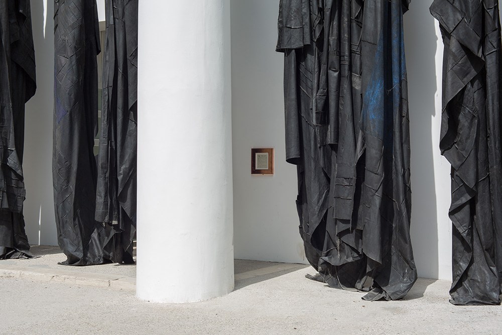 vista de instalaci&amp;oacute;n oscar murillo:&amp;nbsp;all the world&amp;#39;s futures, 56th venice biennale, italia,&amp;nbsp;2015. foto: maris mezulis


&amp;nbsp;
