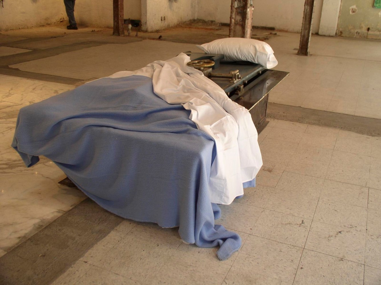 	la cuesta de enero y otros procesos protoecon&amp;oacute;micos, 5 de mayo 18, ciudad de m&amp;eacute;xico, 2005