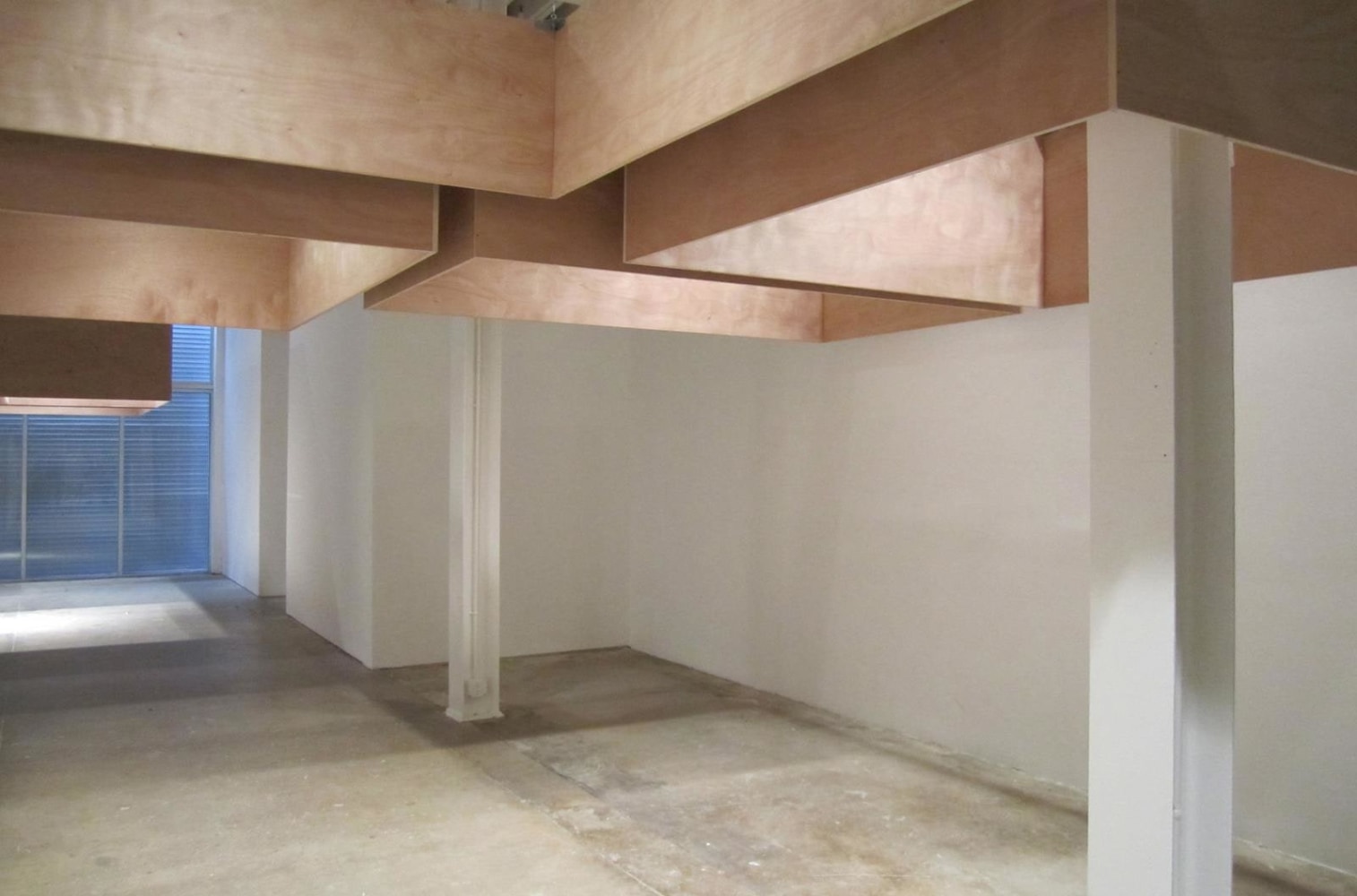 untitled, estructuras para transici&amp;oacute;n #8, (argumentos sobre miedo al futuro o urbanismo para nubes), 2008-2010

wood, cables and screws

variable dimensions&amp;nbsp;

&amp;nbsp;

&amp;nbsp;