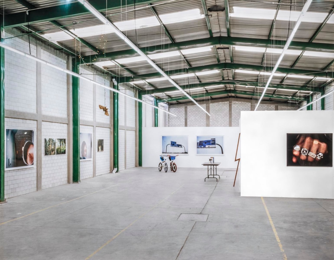 	miguel calder&amp;oacute;n, first exhibition at kurimanzutto, 2006