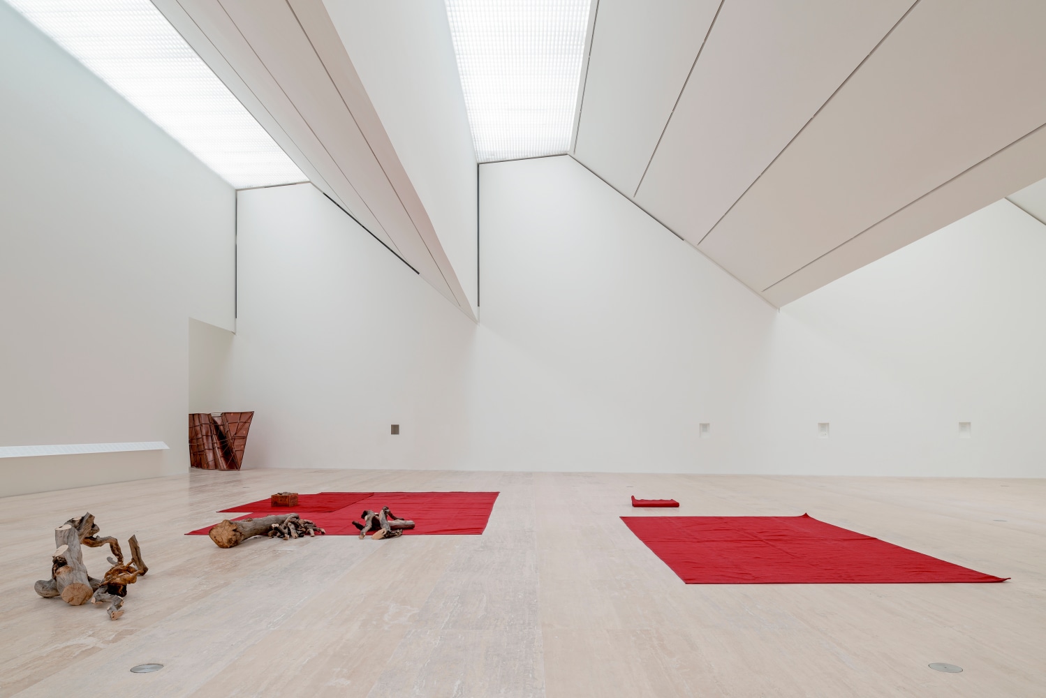 	beauty queen, 2013	vista de instalaci&amp;oacute;n museo jumex, ciudad de m&amp;eacute;xico, 2014