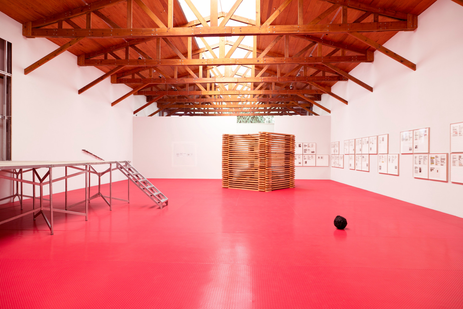 asset forfeiture, kurimanzutto, mexico city, 2016