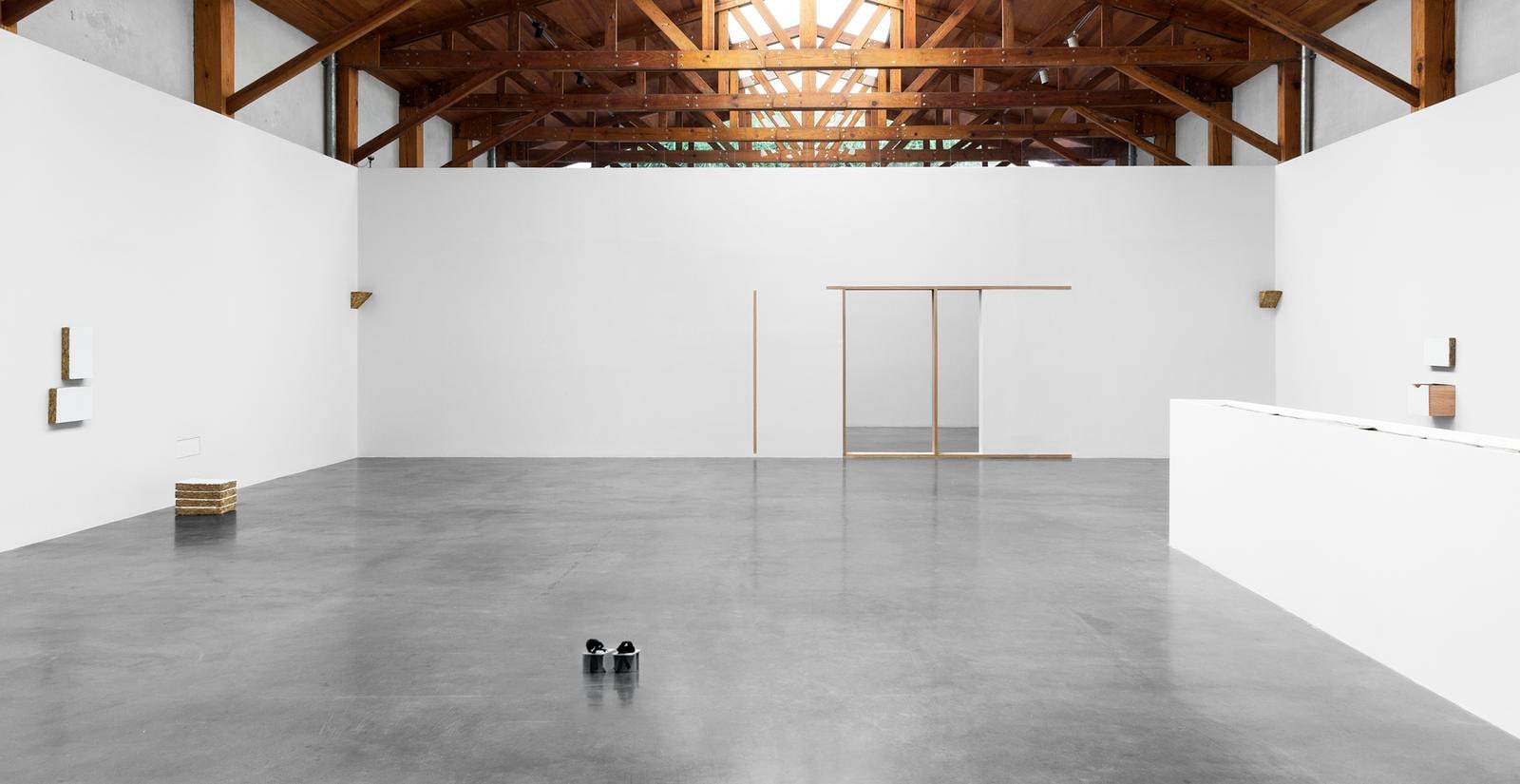 	ggaabbrriieell ssiieerrrraa, kurimanzutto, mexico city, 2014