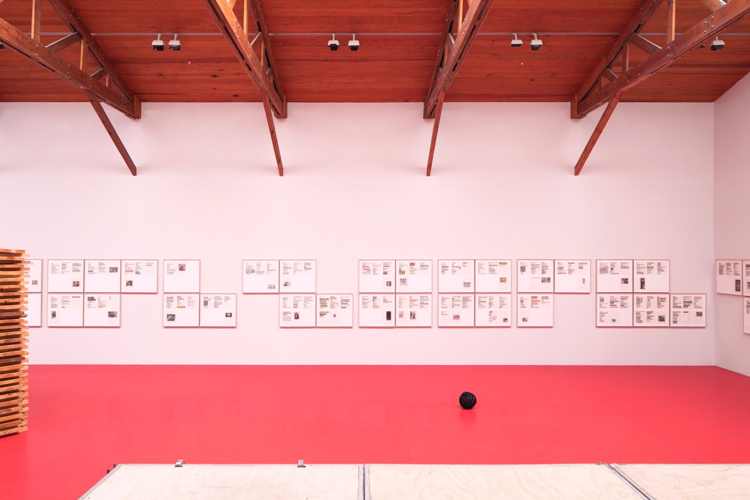 asset forfeiture, kurimanzutto, mexico city, 2016