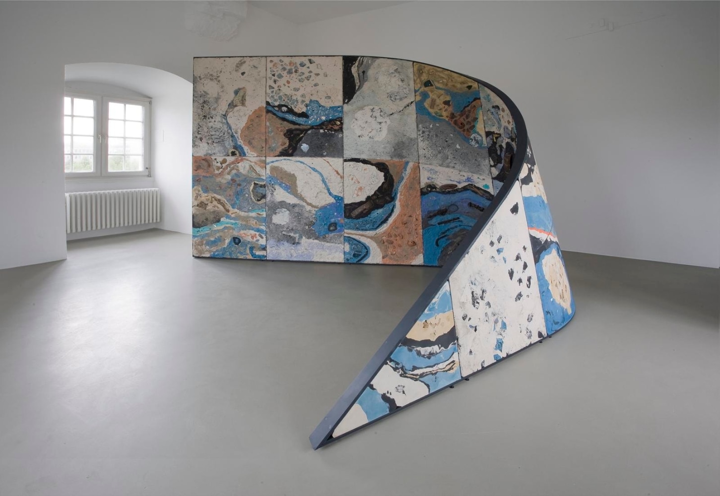 uncomfortable objects, 2012
plaster, pigments, stones, shells, masks, fabric, glass, wood, clay, diverse objects mounted on a steel frame
236.22 x 157.48 x 118.11 in

&amp;nbsp;

&amp;nbsp;