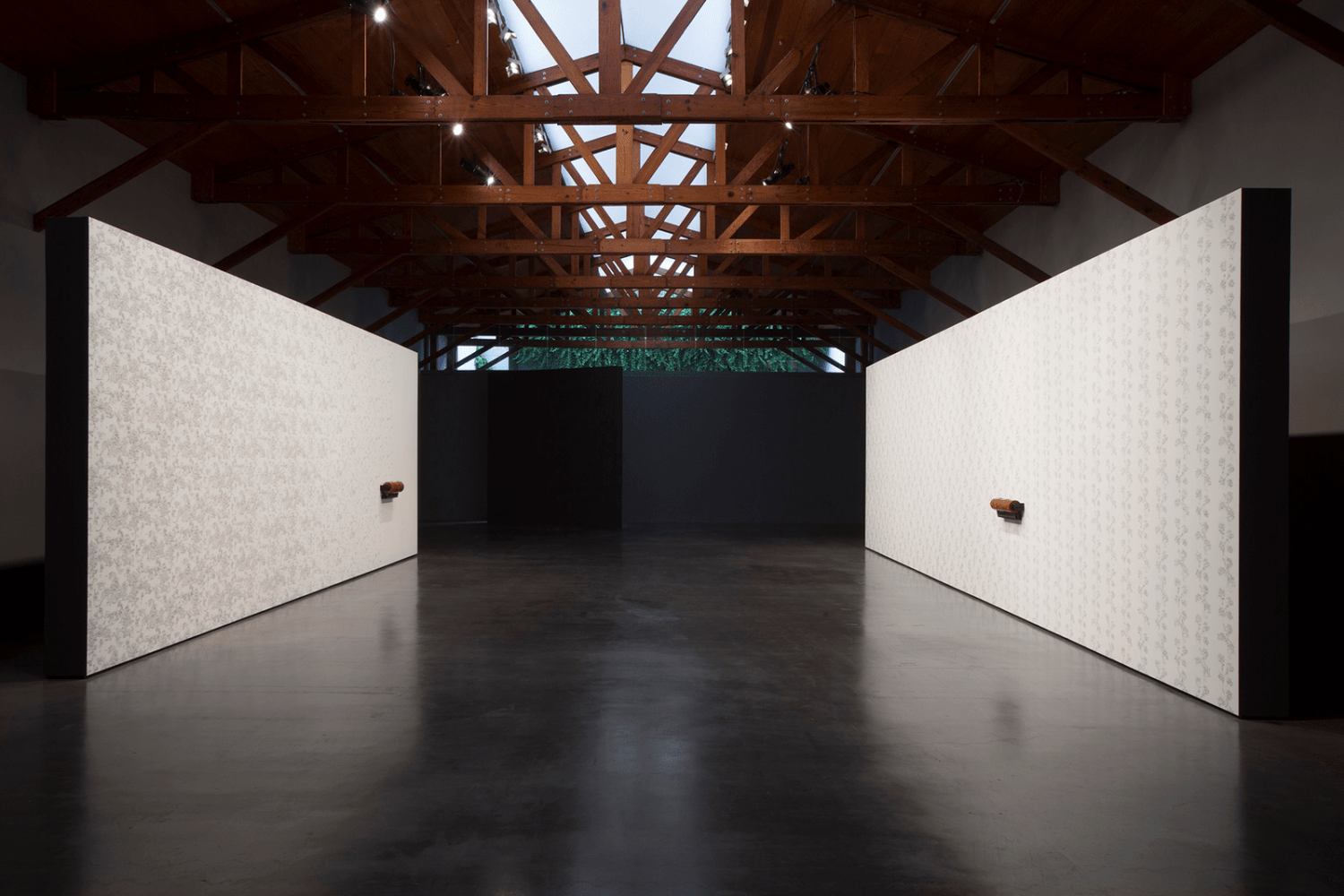 all of a tremble, kurimanzutto, ciudad de m&amp;eacute;xico, 2017