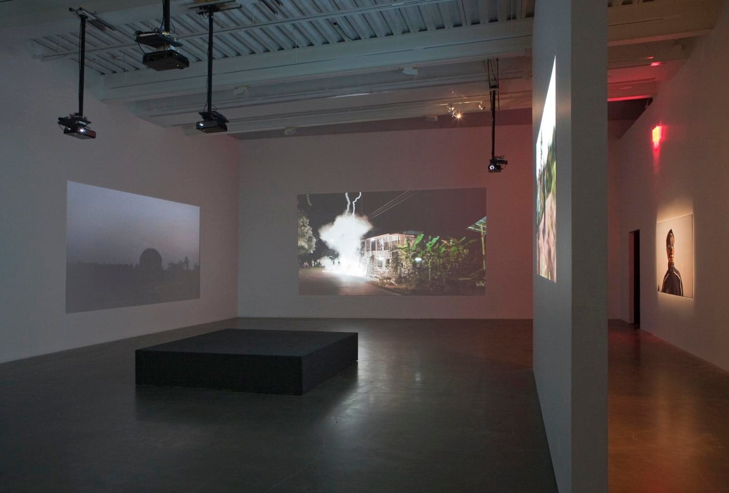 primitive, 2009

video installation consisting of 6 independent single channel videos and 2 syncronised channels

installation view at the new museum, new york united states, 2009

&amp;nbsp;

&amp;nbsp;