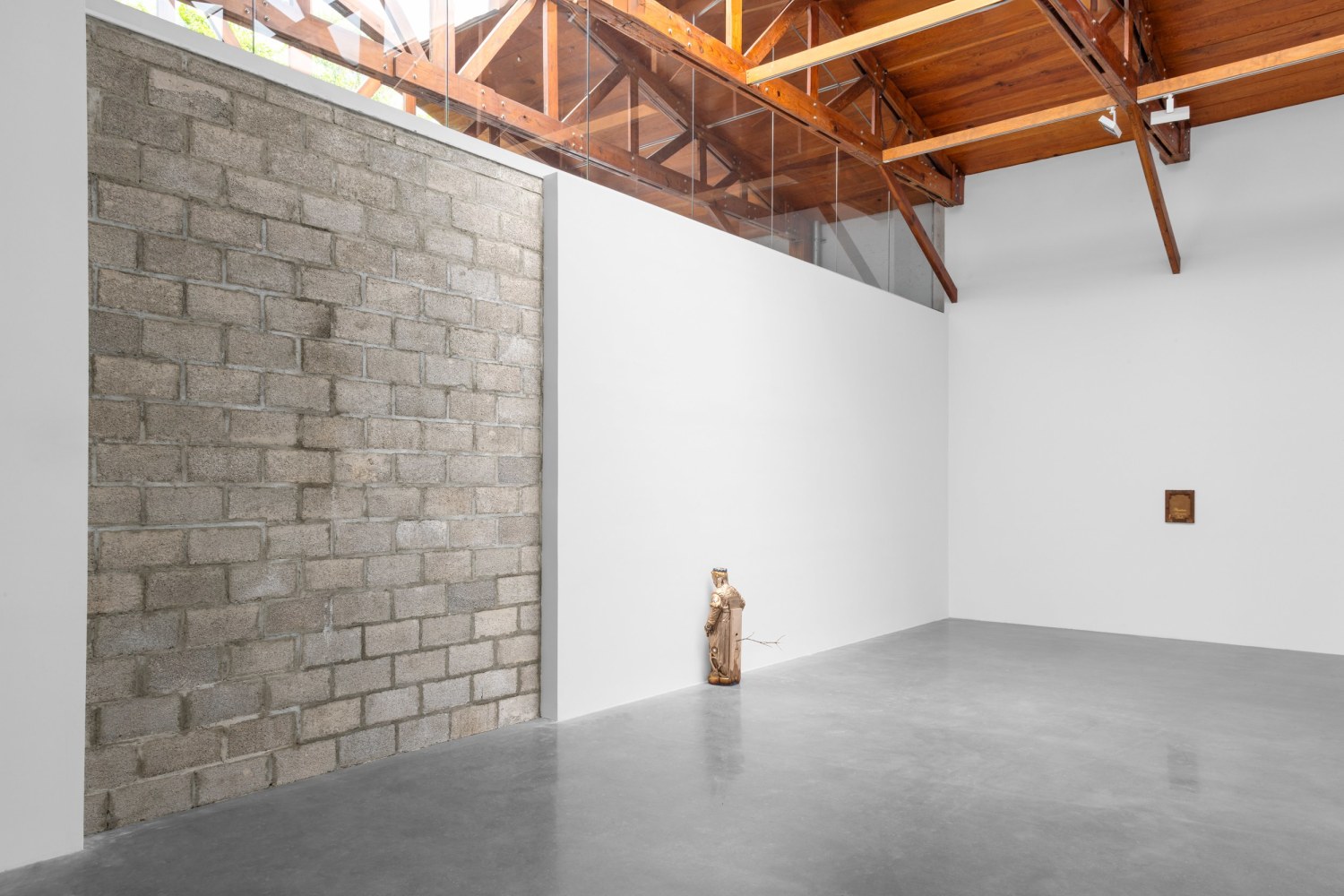 vista de instalaci&amp;oacute;n&amp;nbsp;danh vo, kurimanzutto ciudad de m&amp;eacute;xico, 2024. foto: gerardo&amp;nbsp;landa - eduardo lopez (glr estudio)