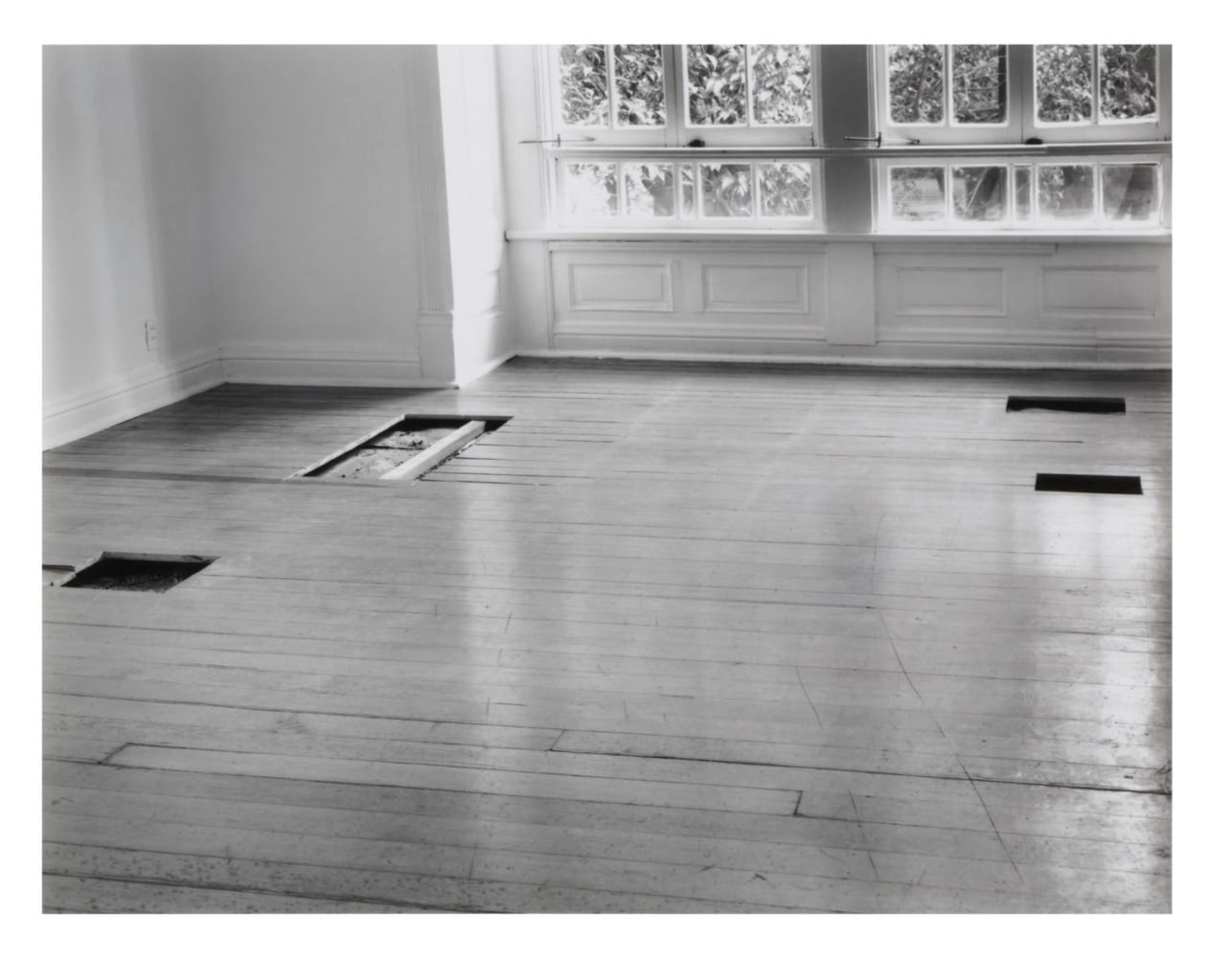 	quince rechinidos menos, kurimanzutto, ciudad de m&amp;eacute;xico, 2004