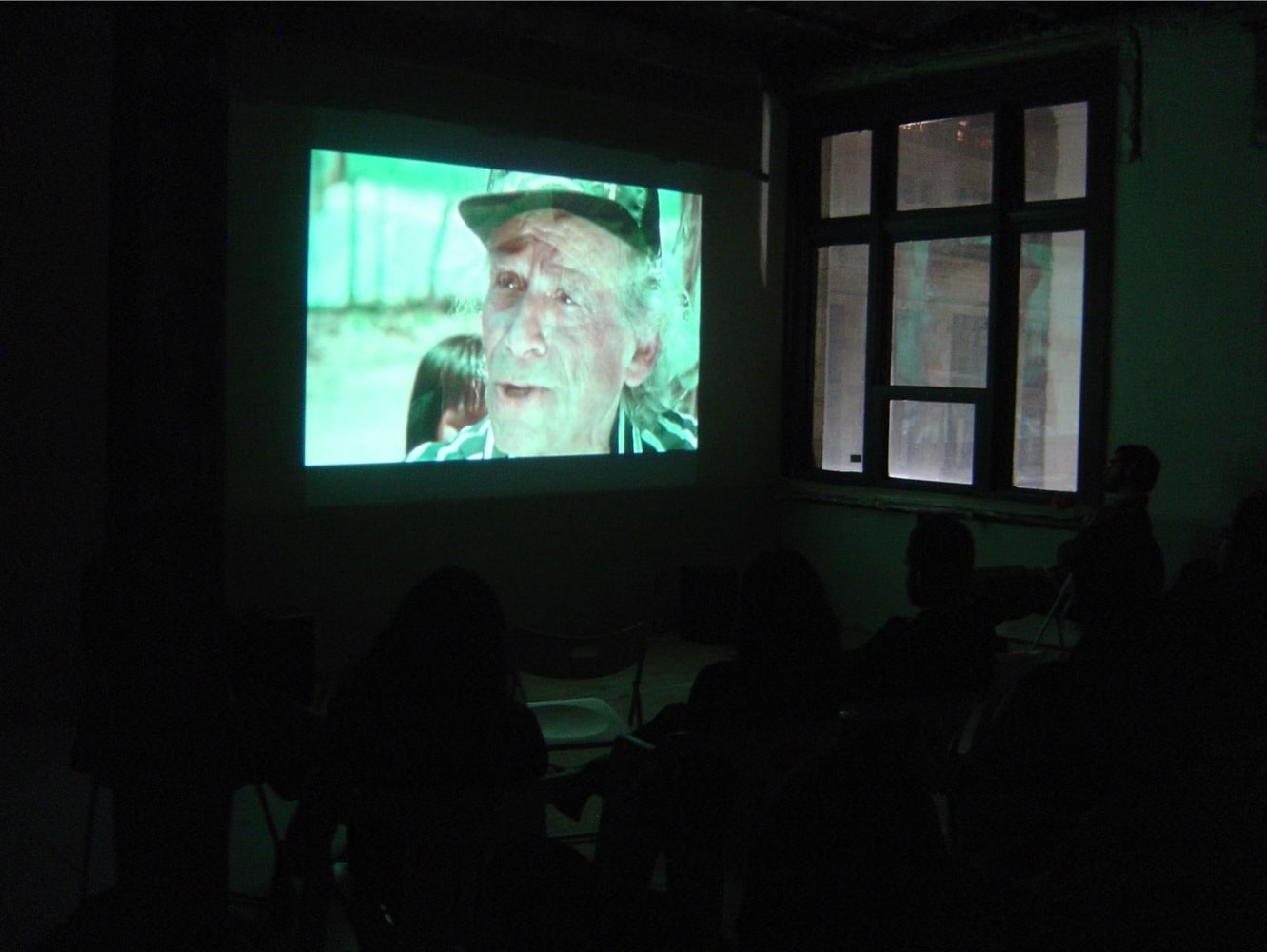 	tr&amp;aacute;fago, 5 de mayo 18, ciudad de m&amp;eacute;xico, 2004