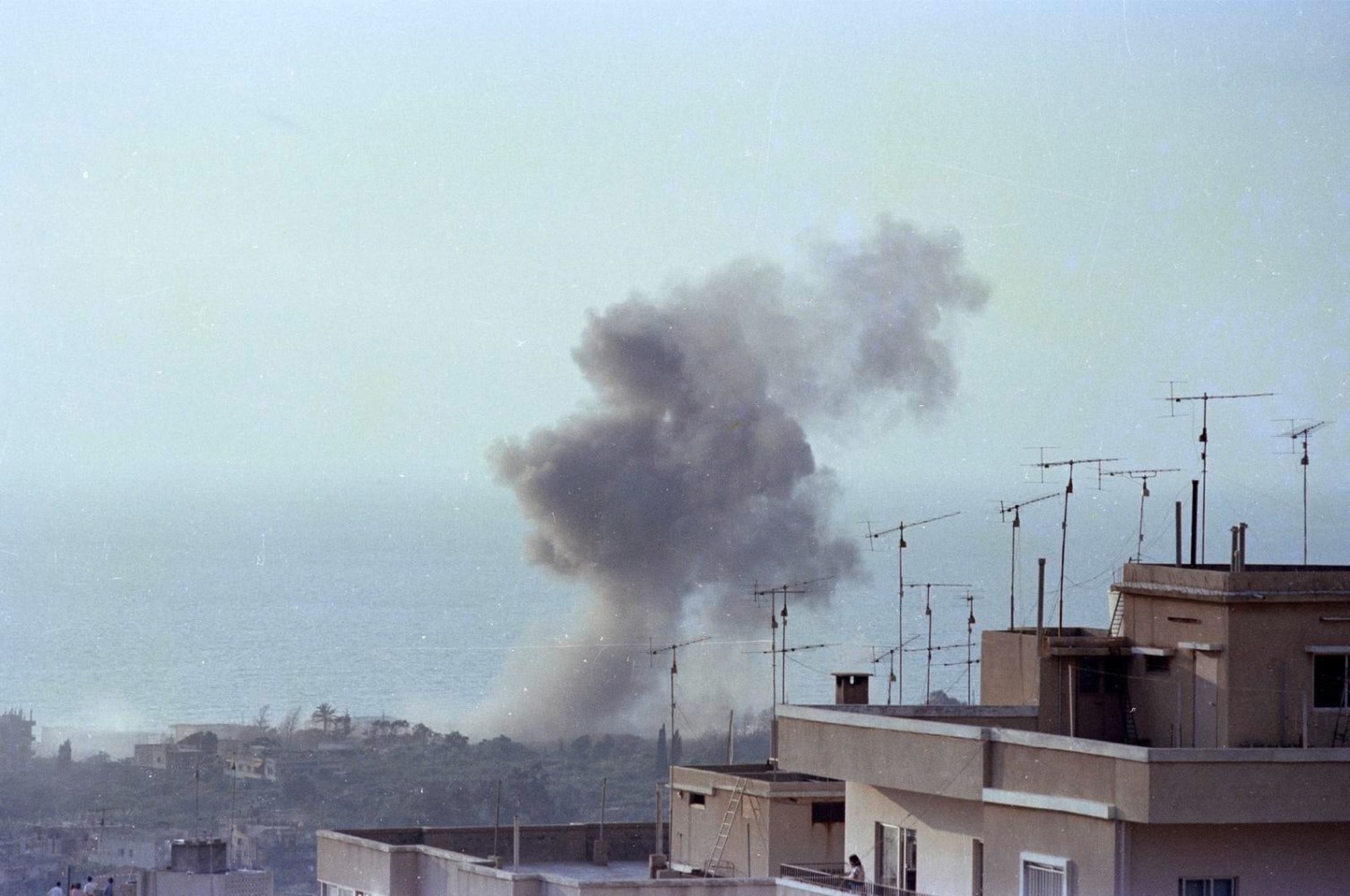 learning photography, 2007
an explosion due to an israeli air raid on the awali bridge. saida, june 6, 1982
digital print
28.8 x 43.3 in.

&amp;nbsp;

&amp;nbsp;

&amp;nbsp;