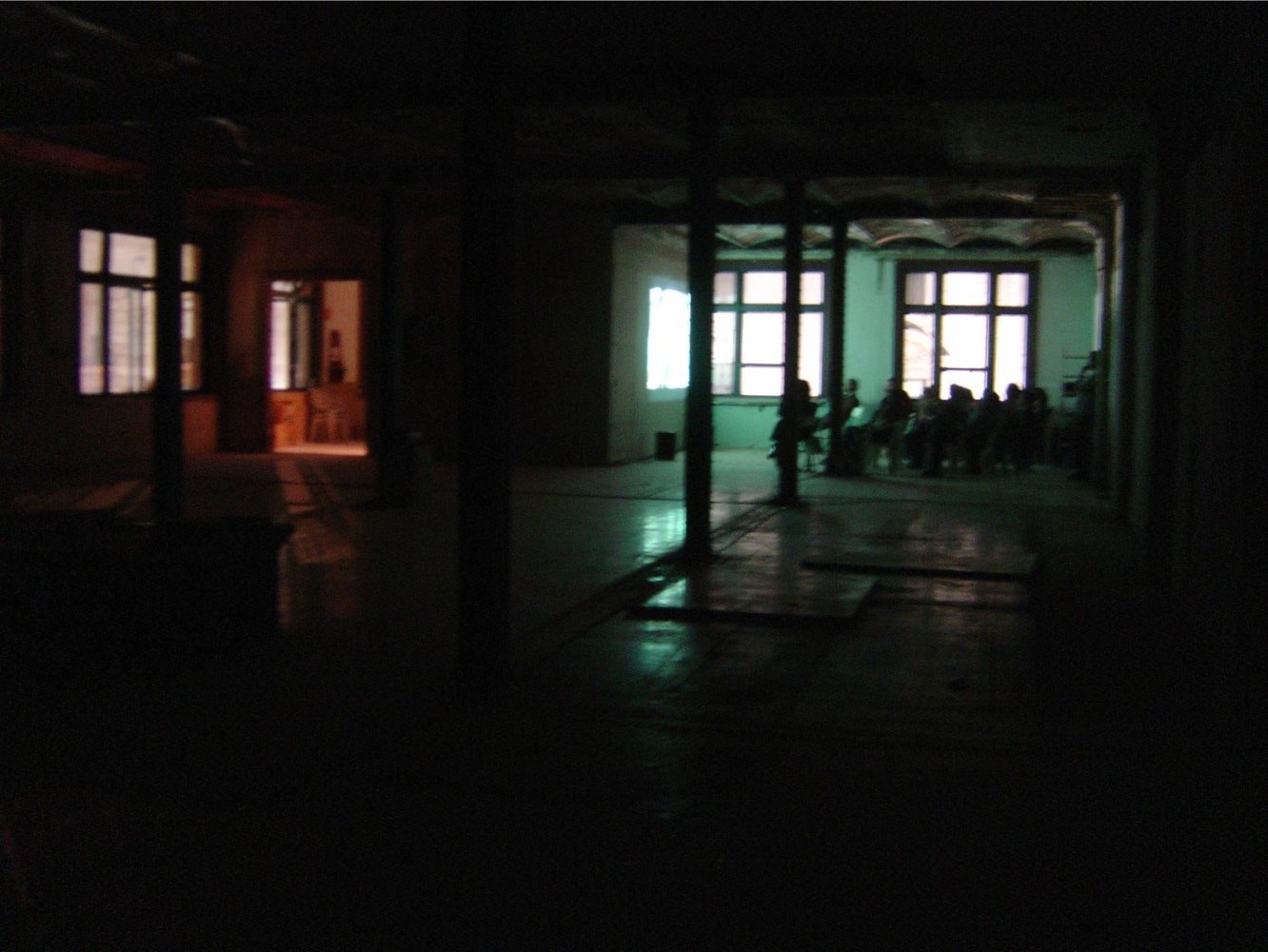 	tr&amp;aacute;fago, 5 de mayo 18, ciudad de m&amp;eacute;xico, 2004