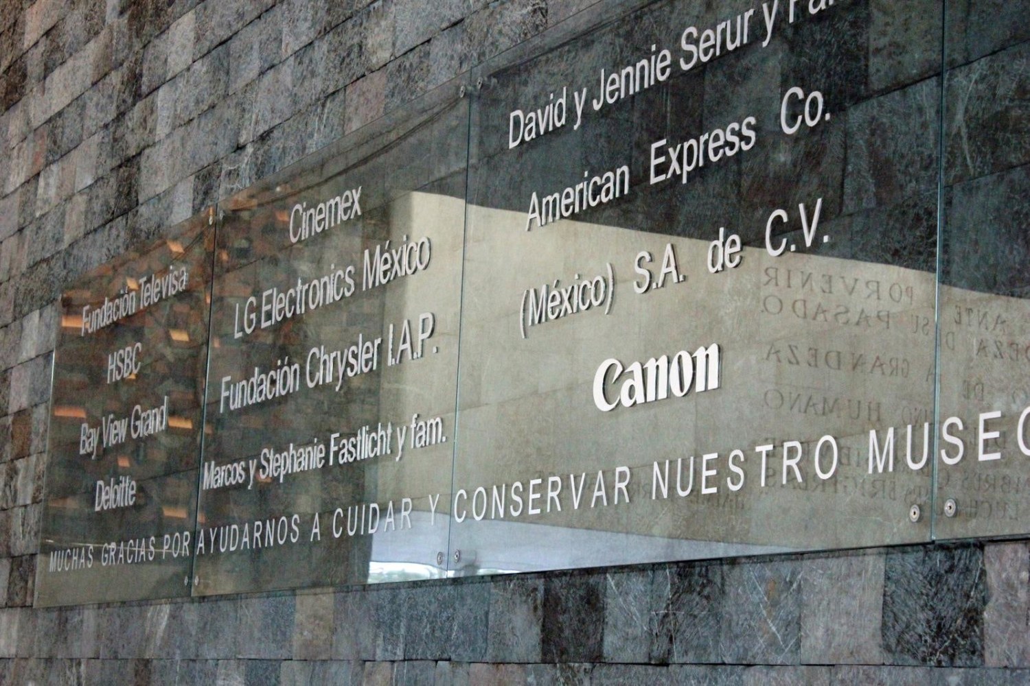 notas para la destrucci&amp;oacute;n del museo de antropolog&amp;iacute;a (porvenir, pasado, grandeza, humano), 2014

impresi&amp;oacute;n digital sobre papel de algod&amp;oacute;n

33.33 x 50 cm

&amp;nbsp;

&amp;nbsp;