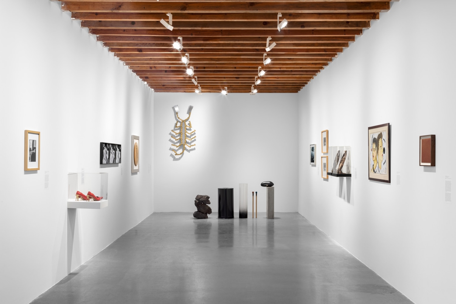 installation view an unlikely inventory: dialogues with surrealism, kurimanzutto mexico city, 2024. photo: gerardo landa / eduardo l&amp;oacute;pez (glr estudio)