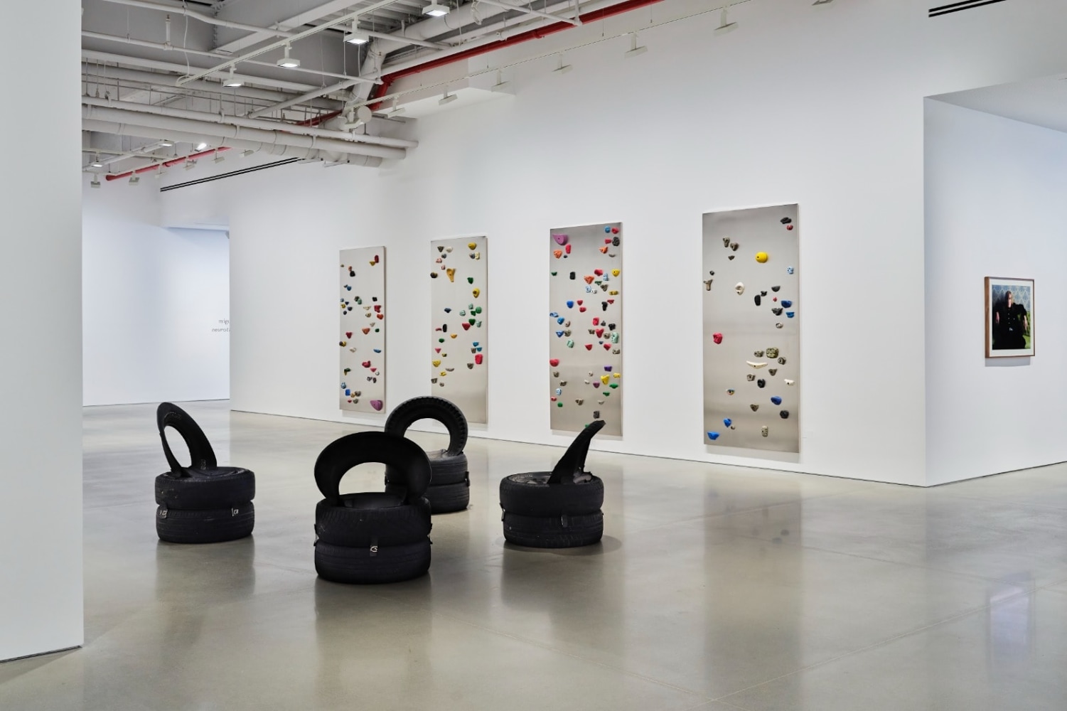 installation view miguel calder&amp;oacute;n: neurotics anonymous, kurimanzutto new york, 2025. photo: zach hyman