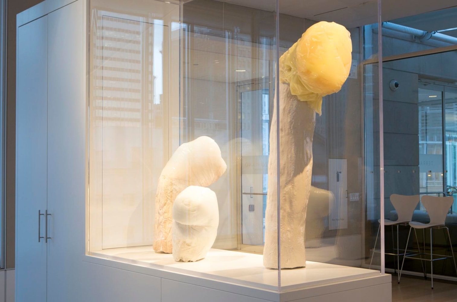 slip of the tongue, 2014
rubber, epoxy resin, concrete, styrofoam

58.76 x 76.77 x 37.01 in.
installation view, museum of the art institute of chicago, 2014

&amp;nbsp;

&amp;nbsp;