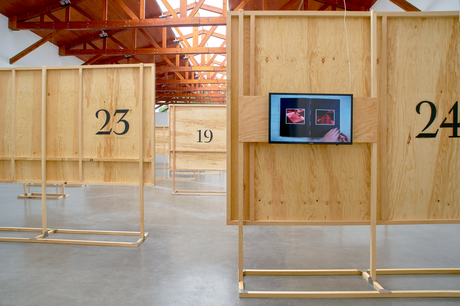 no longer, not yet, kurimanzutto, mexico city, 2018