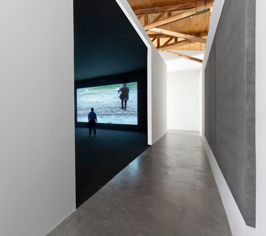 	anri sala, kurimanzutto, ciudad de m&amp;eacute;xico, 2011