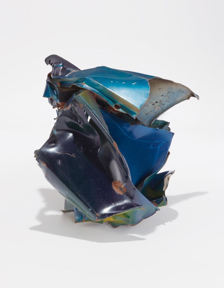 John Chamberlain

Untitled

circa 1963

painted and chromium-plated steel

21 1/2 x 19 1/8 x 23 inches (54.6 x 48.6 x 58.4 cm)