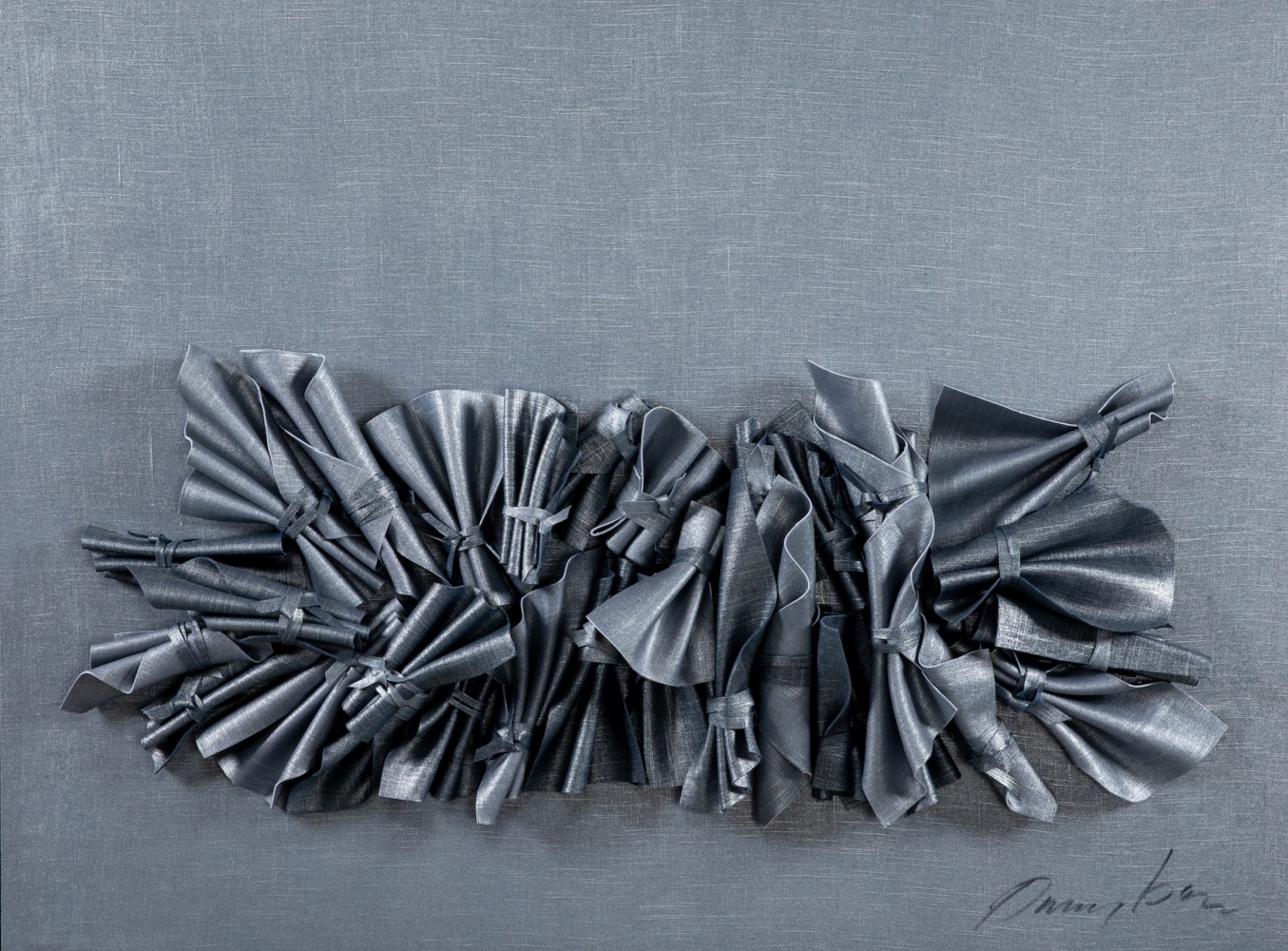 George Dunbar
Paquet Series No. 18, 2024
Blue tone metallic yarn dyed linen bundles mounted on canvas over panel
37h x 49w in