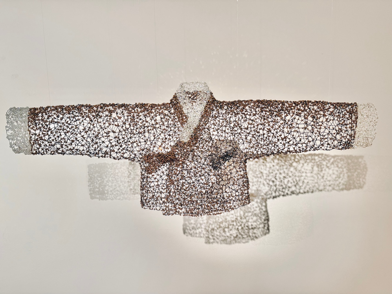 Key-Sook Geum
Gold Jogore
wire, beads
20h x 53w x 3d in
SOLD