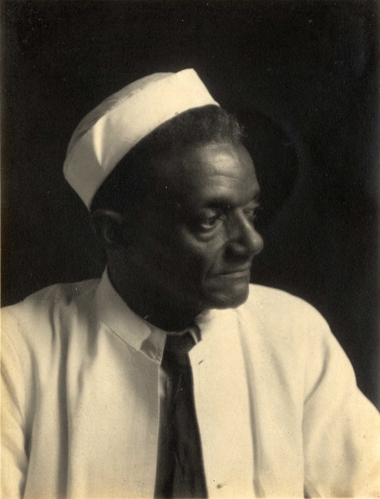 Doris ULMANN (American, 1882-1934) Waiter in white uniform and hat, circa 1925-1934 Platinum print 20.4 x 15.5 cm